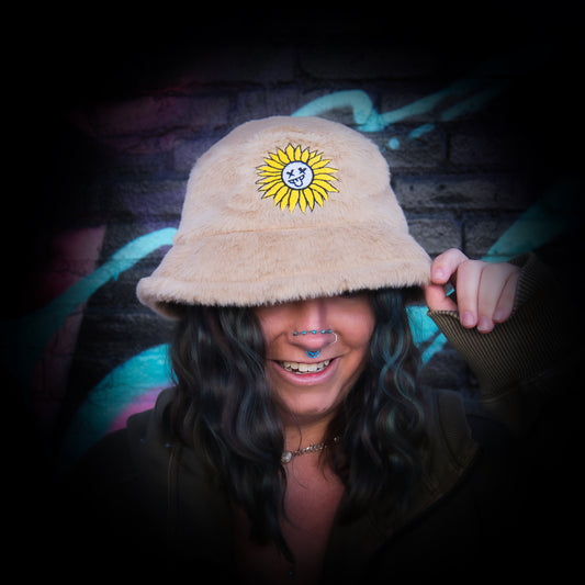 shwiLLy Sunflower Fluffy Bucket Hat